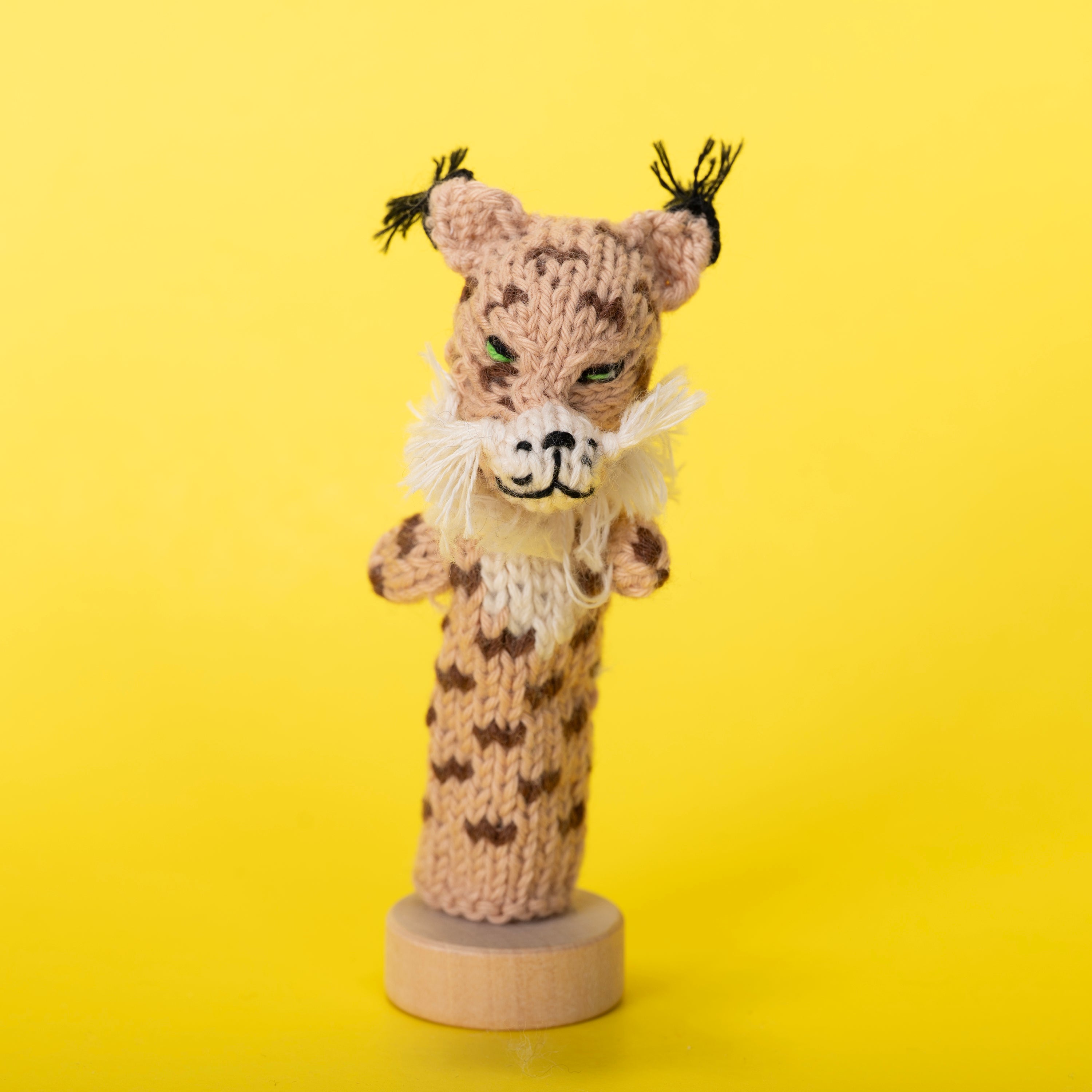 Bobcat - Finger Puppet