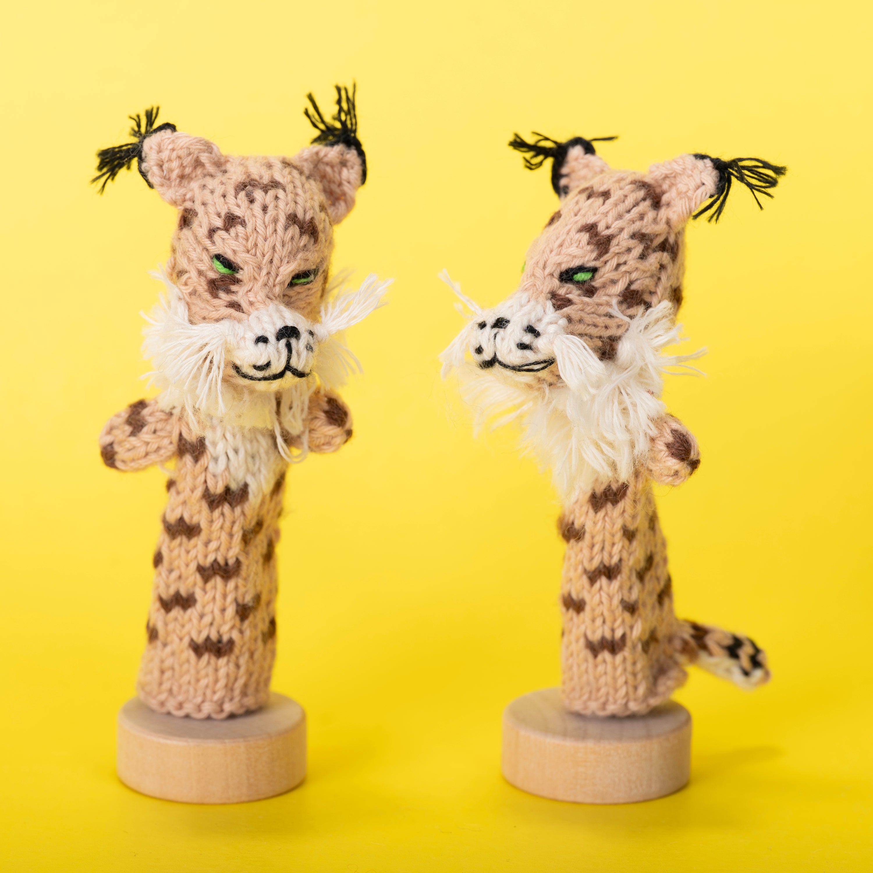 Bobcat - Finger Puppet