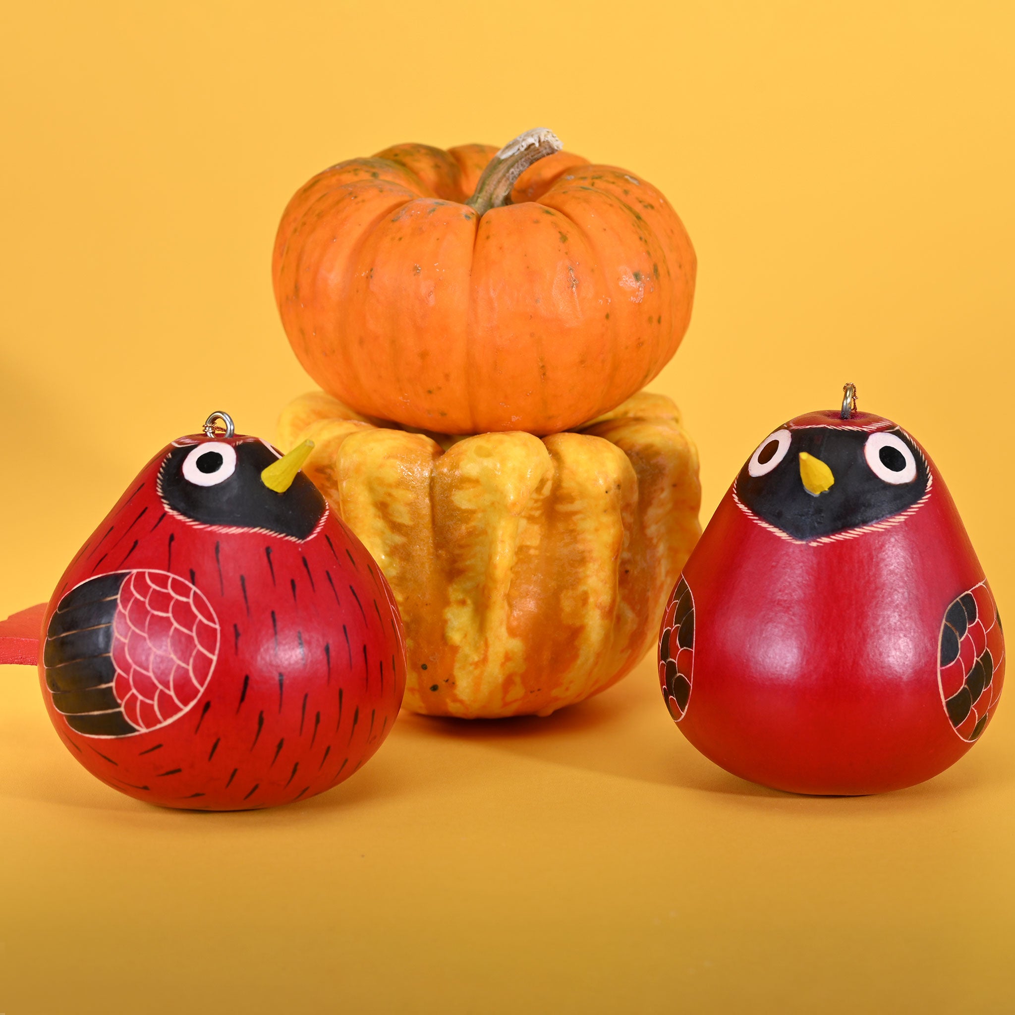 Cardinal Birdie - Gourd Ornament