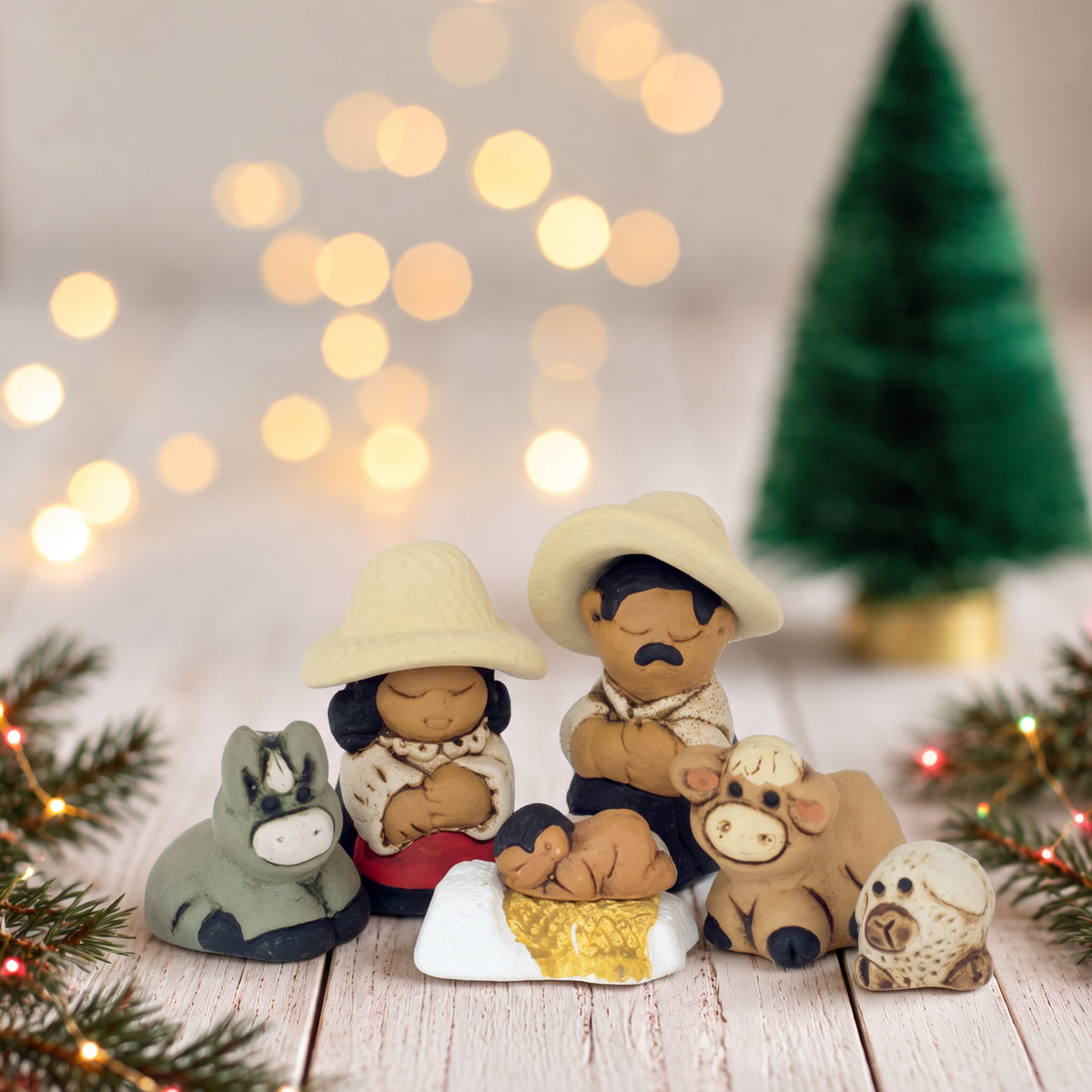 Characato - Mini Nativity Set of 9, 1.3"H