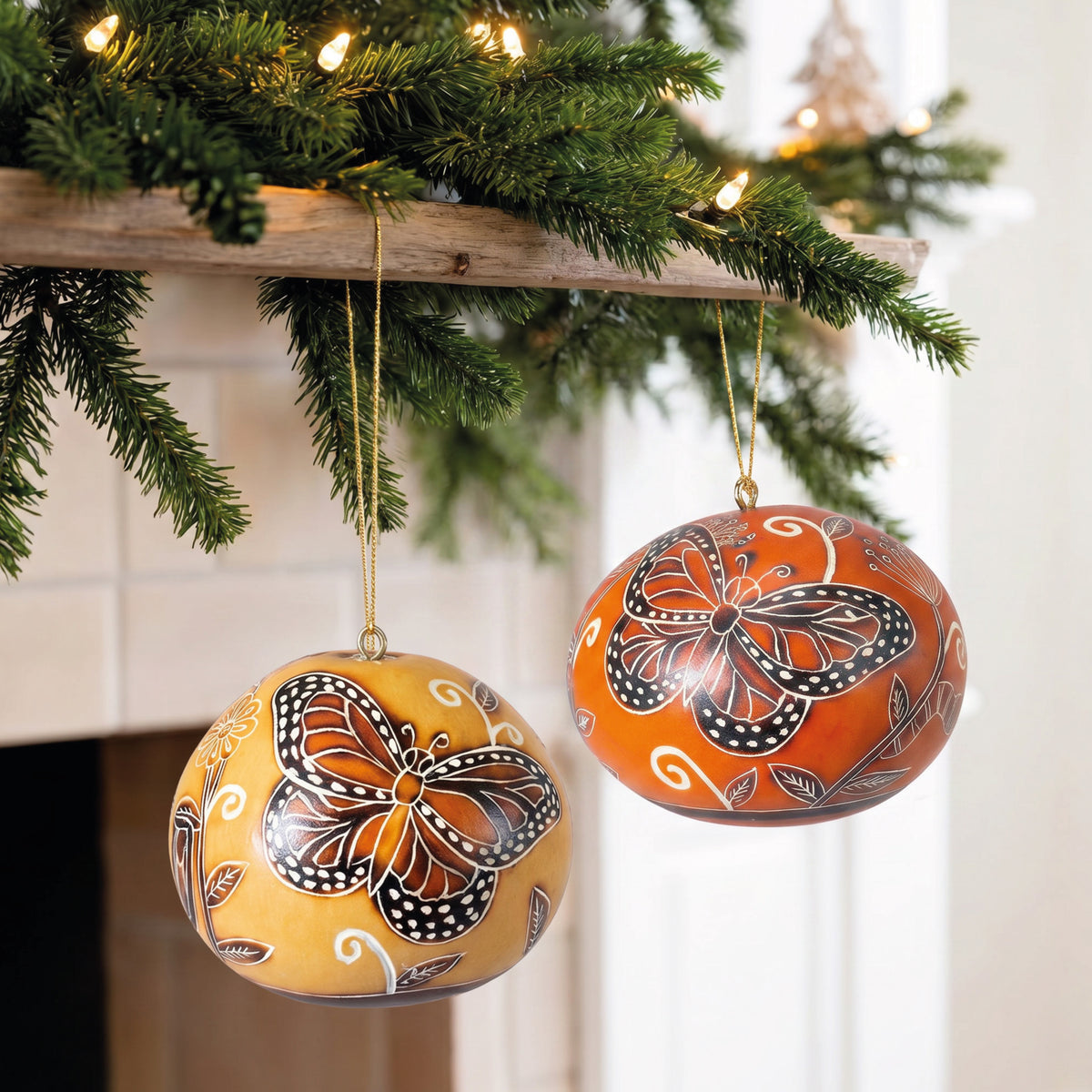 Monarch Butterflies - Gourd Ornament