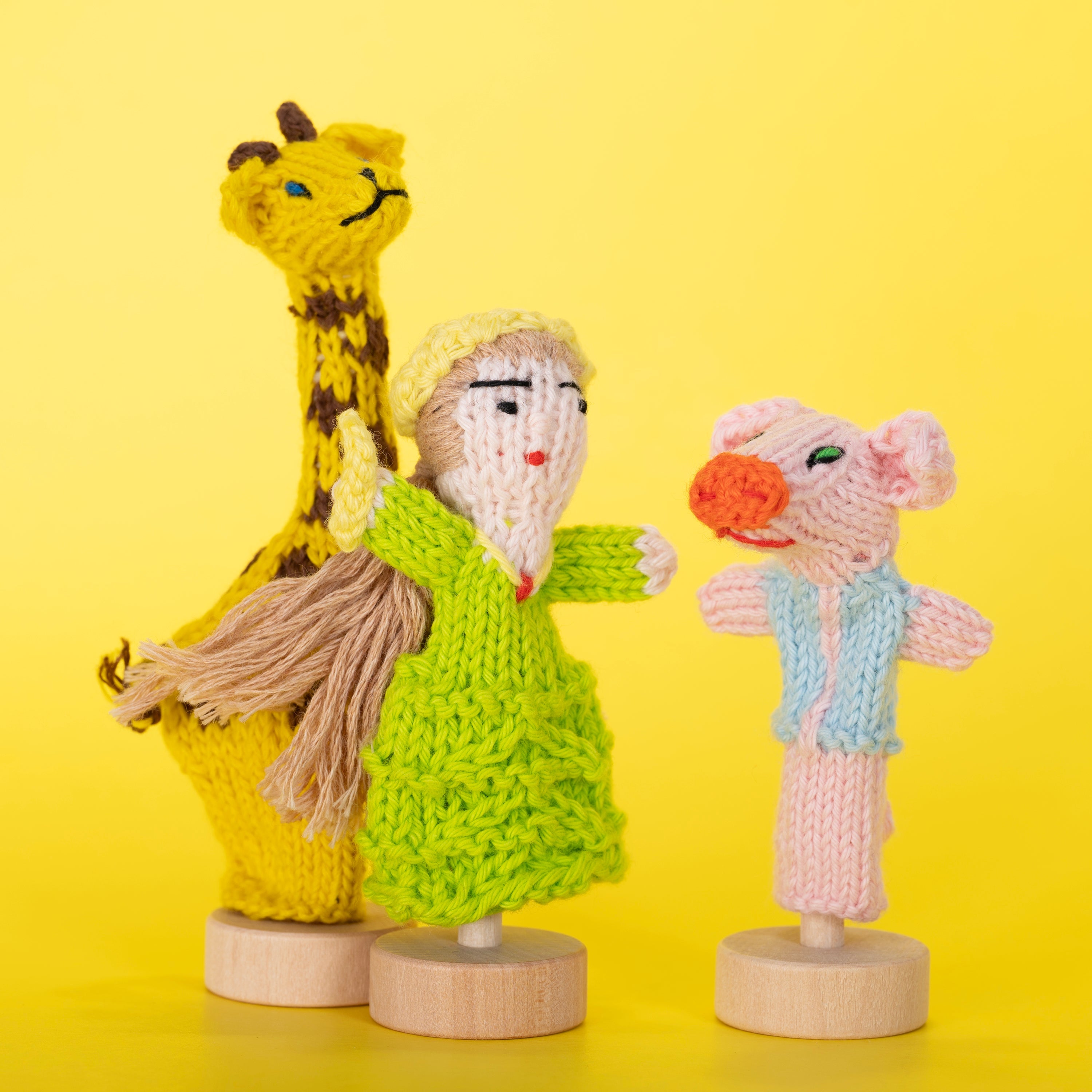 Giraffe - Bright Organic Cotton Finger Puppet