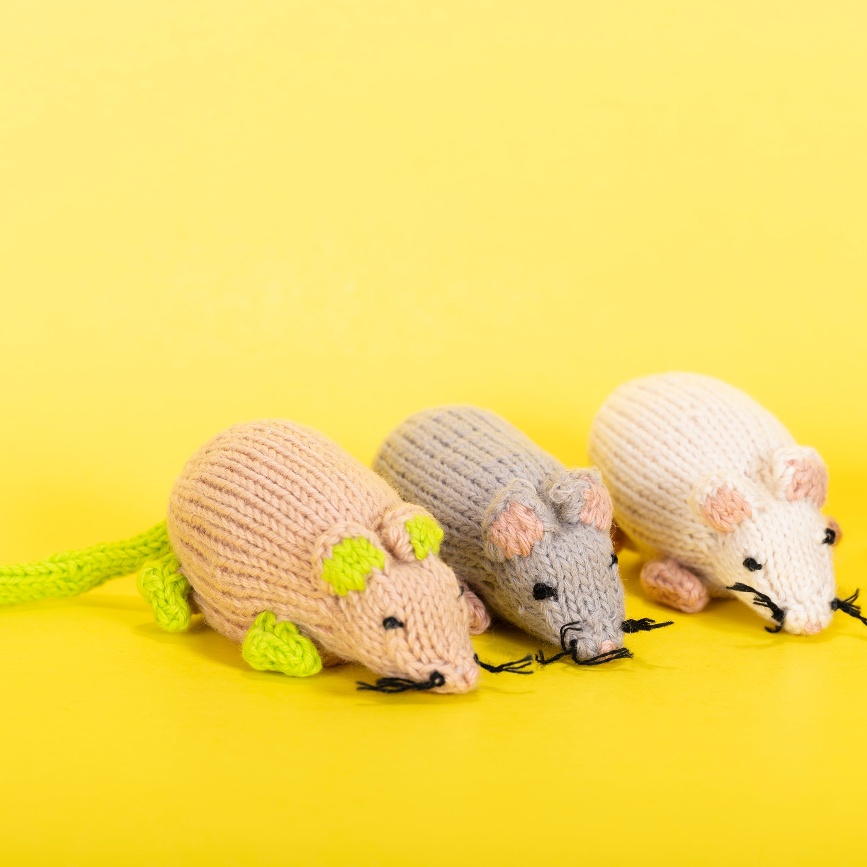 Mouse - Organic Cotton Finger Puppet