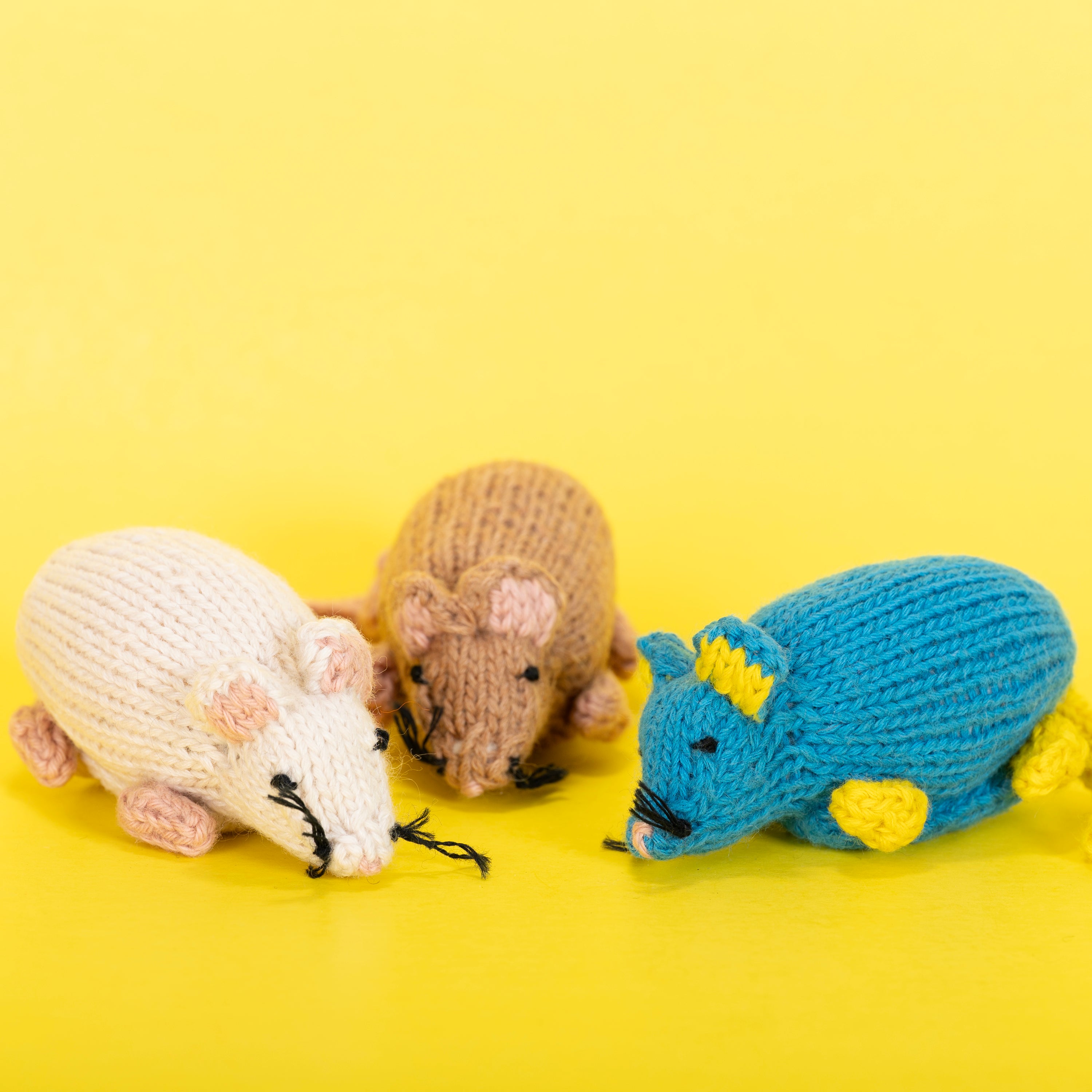 Mouse - Organic Cotton Finger Puppet