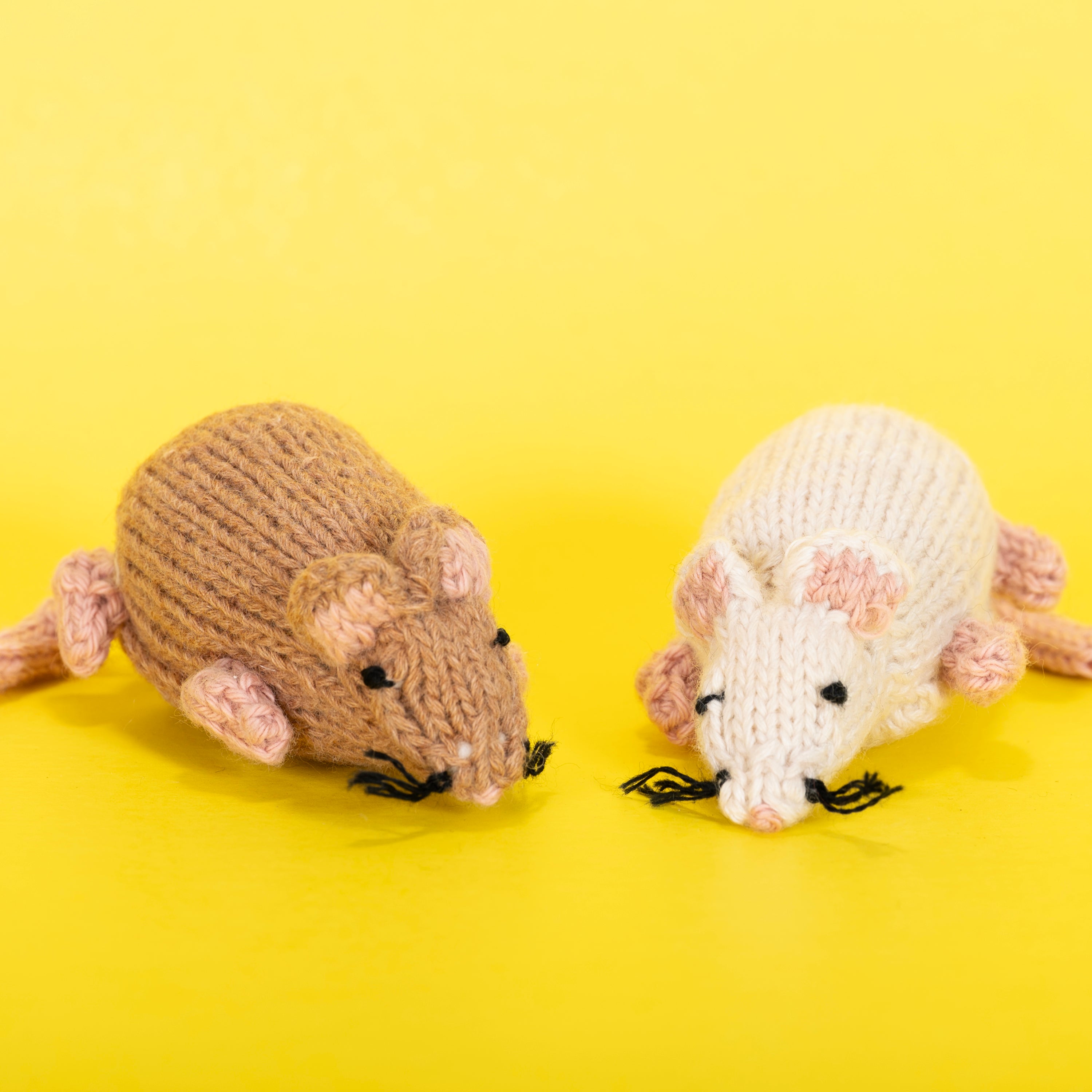 Mouse - Organic Cotton Finger Puppet