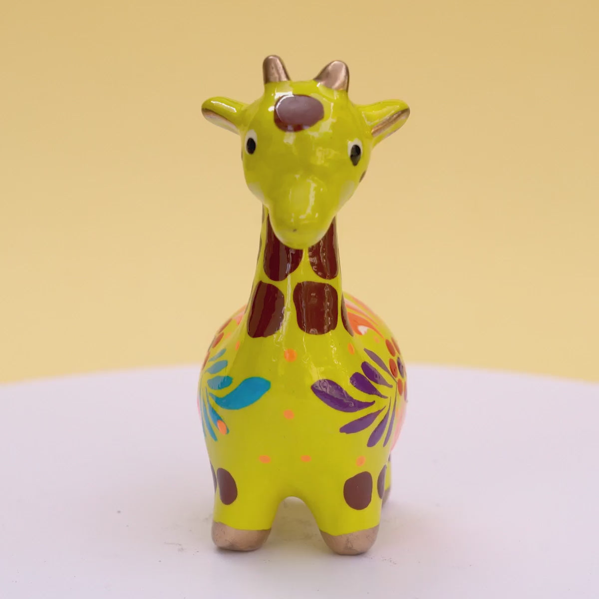 Giraffe - Confetti Ceramic Ornament